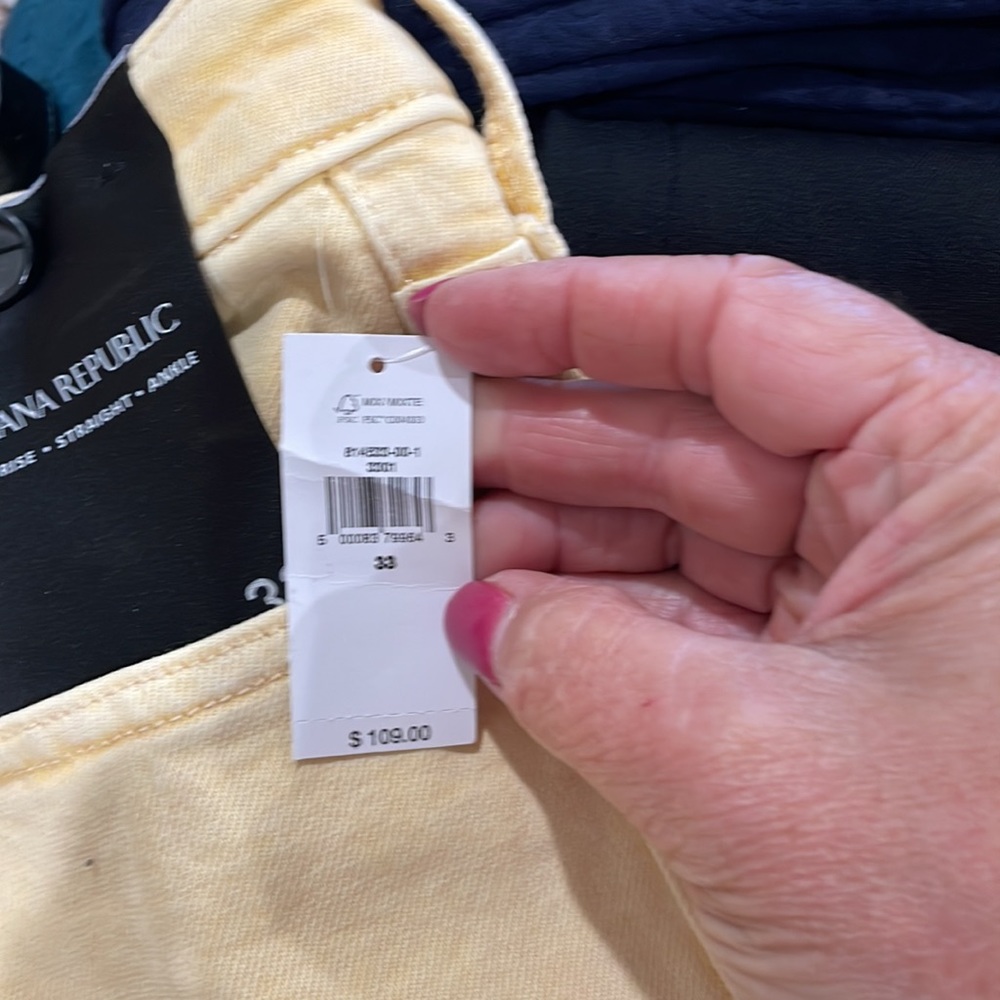 Women’s Jeans - Picture 3 of 5
